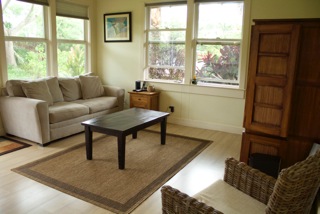 makahiki living room